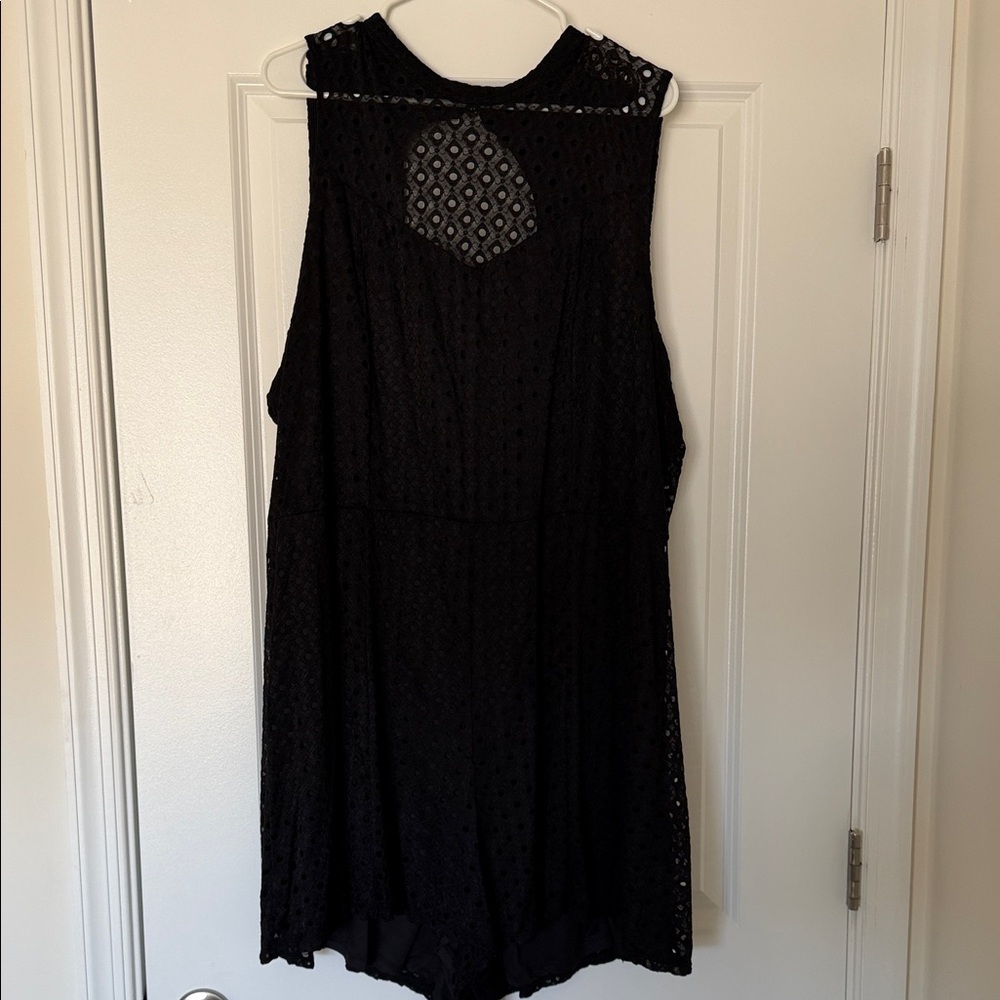NWOT Torrid Black Sleeveless Lace Romper